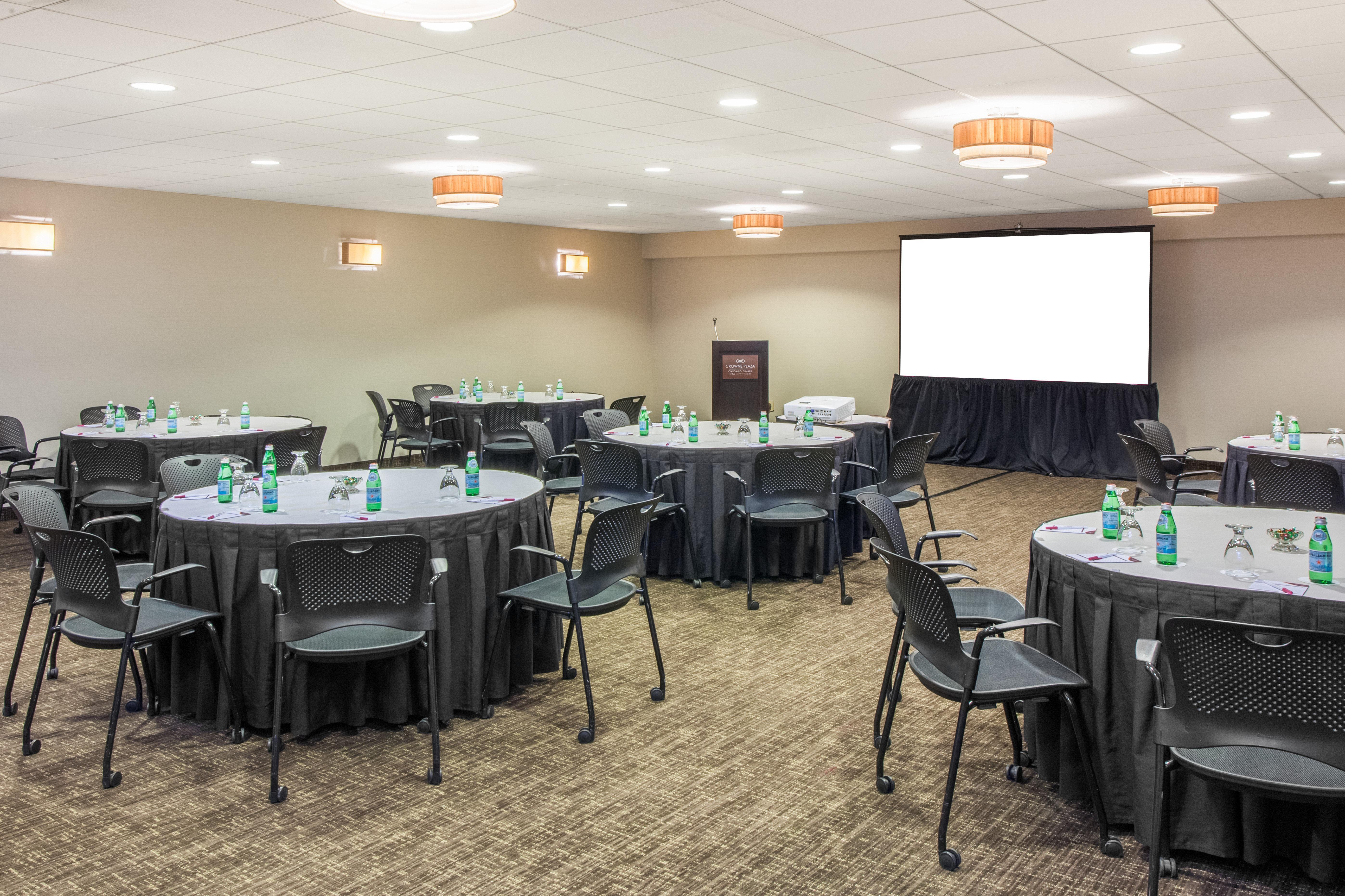 Crowne Plaza Chicago O'Hare Hotel & Conference Center By Ihg Rosemont Extérieur photo